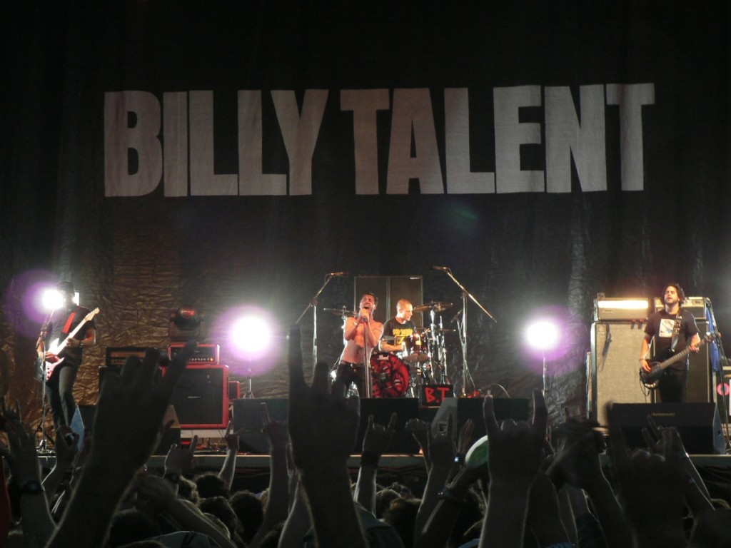 Billy Talent Billy Talent — рок-группа из Онтарио, Канада. Выступает с 1993 года по сей час в стиле альтернативного и панк-рока.